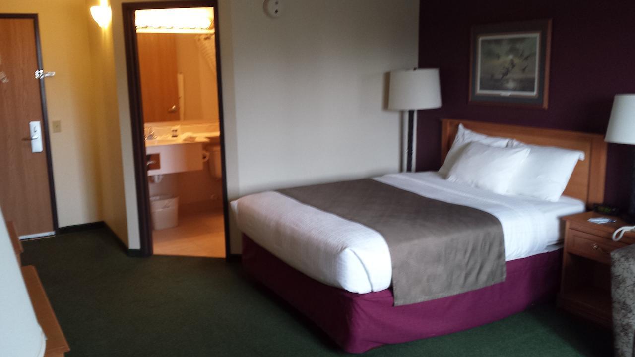 Americinn By Wyndham Madison Sd Екстер'єр фото